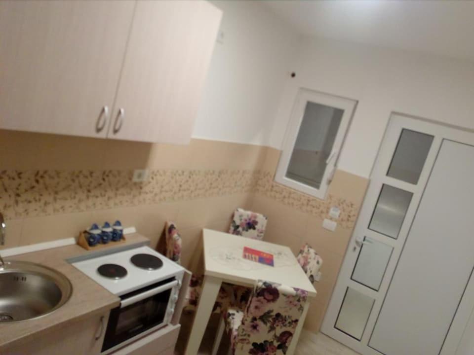 Apartmani M&V Сутоморе Екстериор снимка