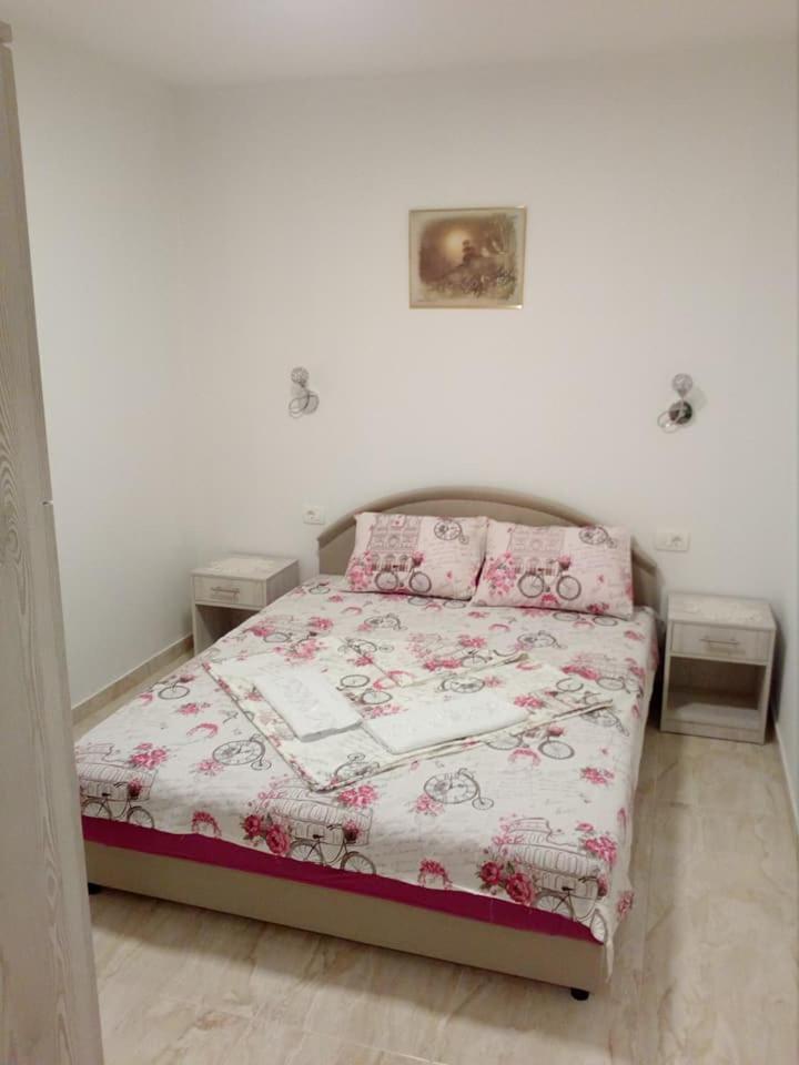 Apartmani M&V Сутоморе Екстериор снимка